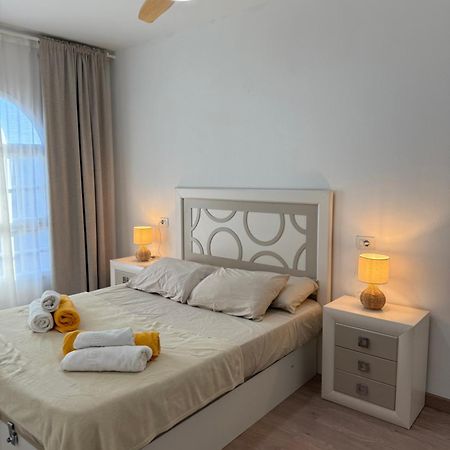 Seaside Paradise - 2 Bedroom Apartment With Ocean Views & Air Conditioning In Playa San Juan Buitenkant foto