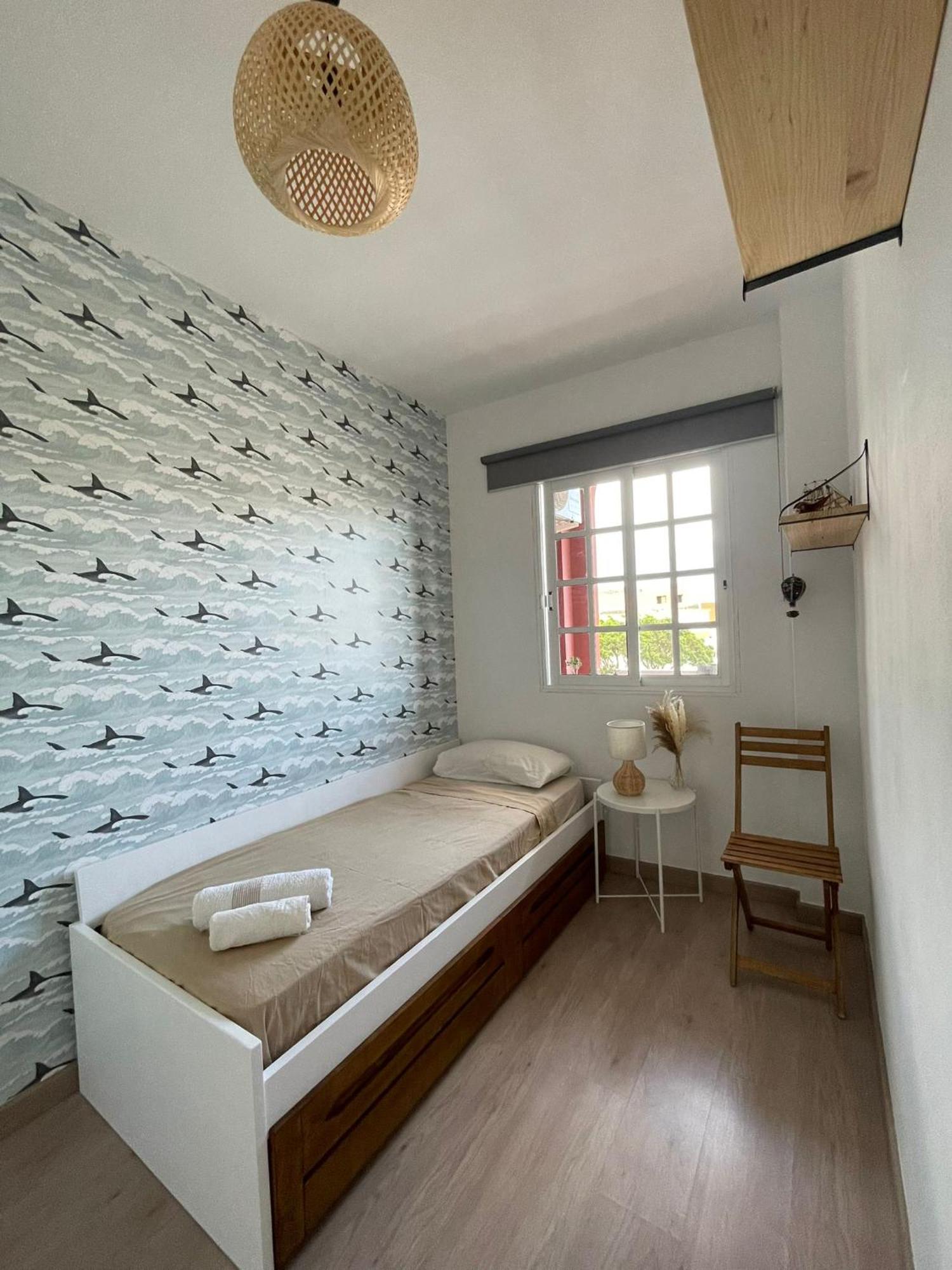 Seaside Paradise - 2 Bedroom Apartment With Ocean Views & Air Conditioning In Playa San Juan Buitenkant foto