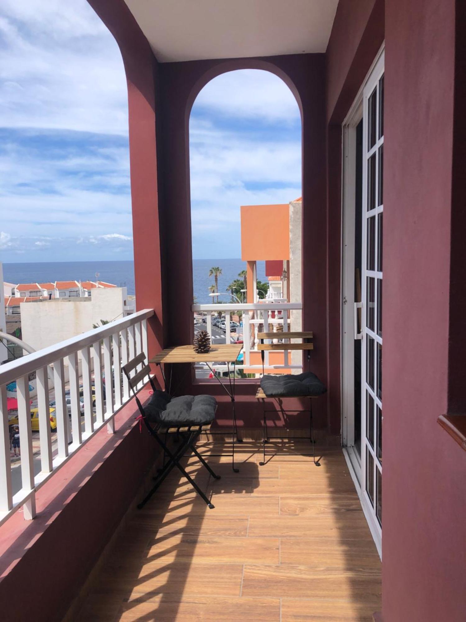 Seaside Paradise - 2 Bedroom Apartment With Ocean Views & Air Conditioning In Playa San Juan Buitenkant foto