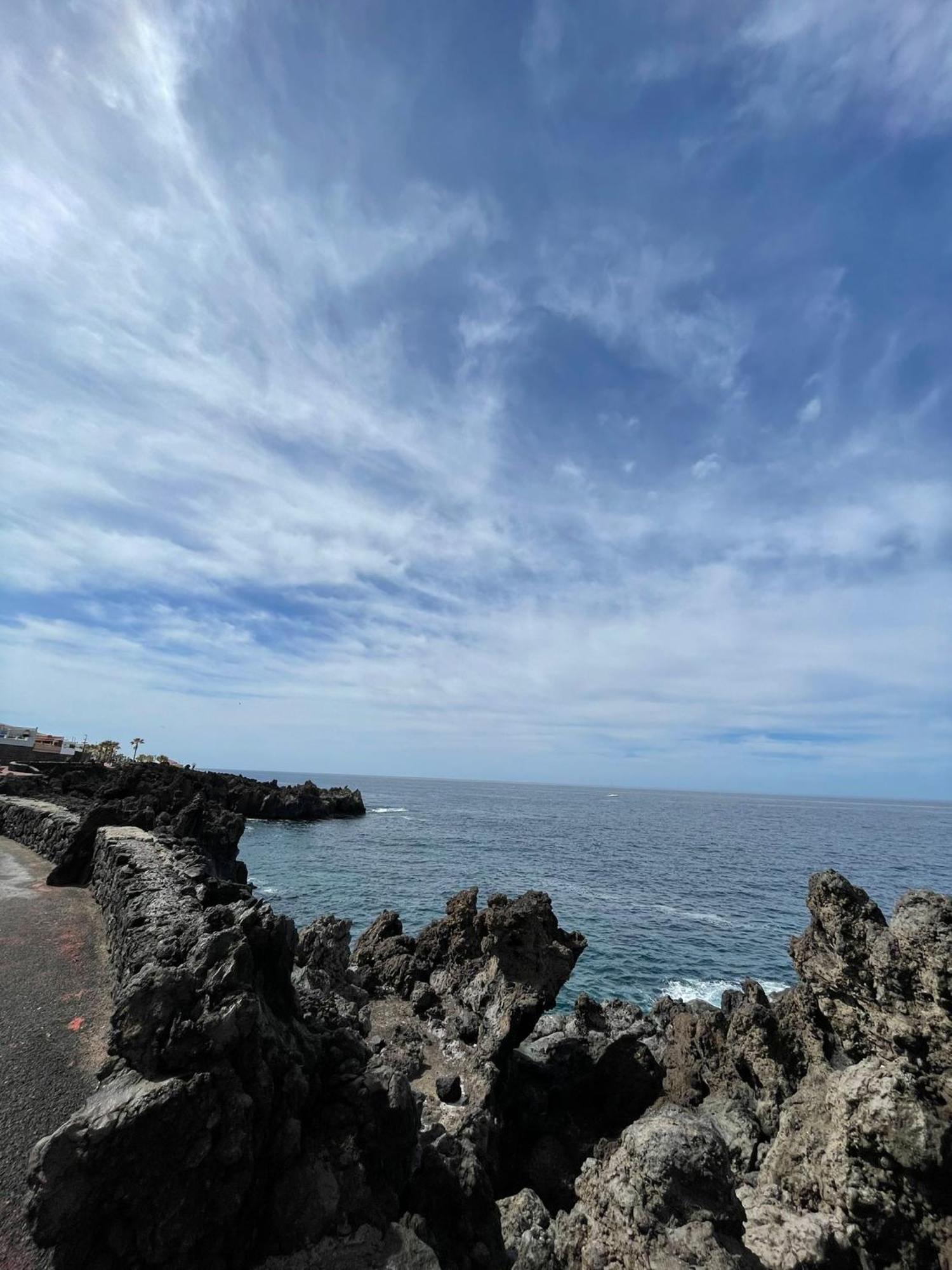 Seaside Paradise - 2 Bedroom Apartment With Ocean Views & Air Conditioning In Playa San Juan Buitenkant foto