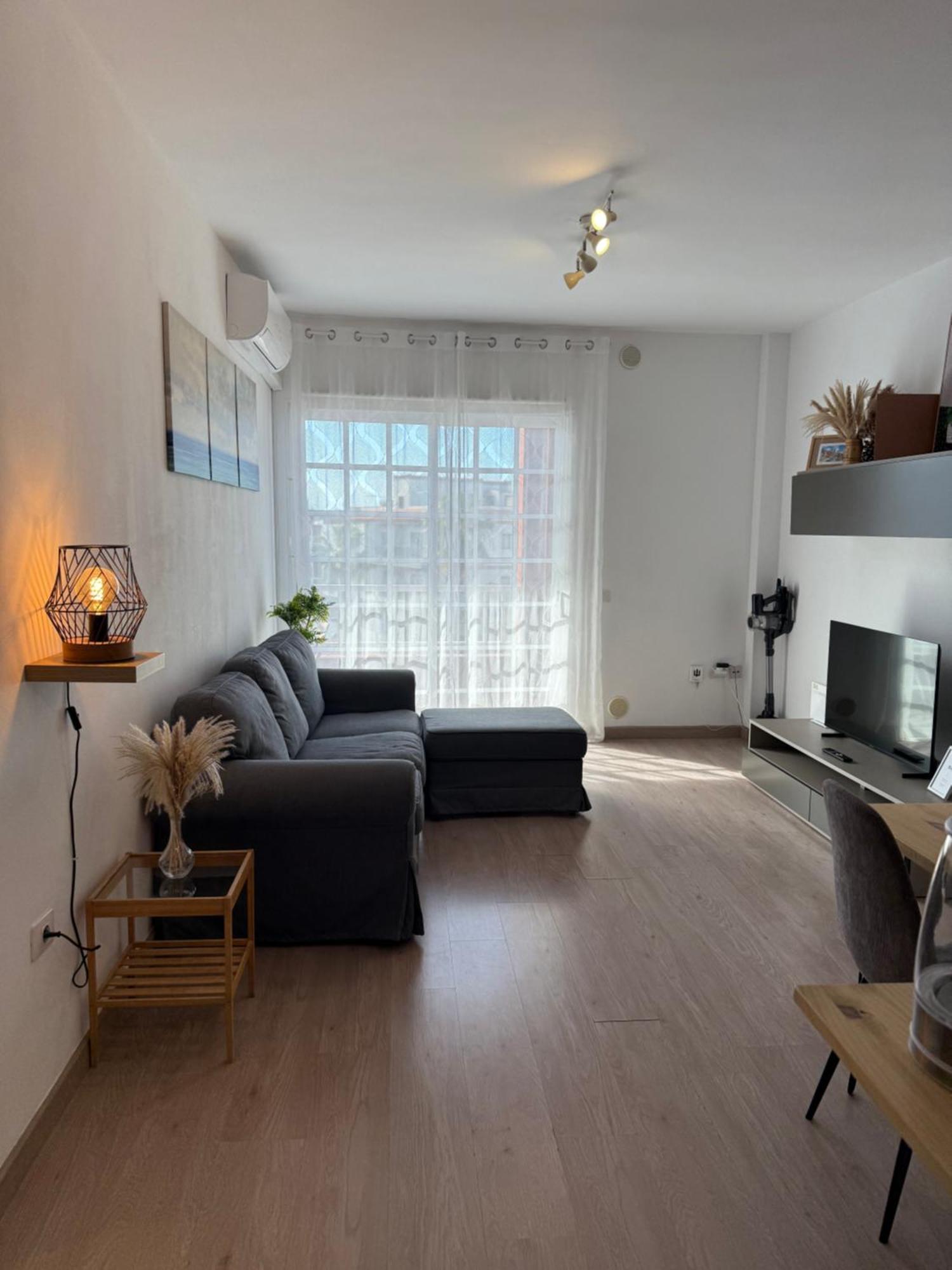 Seaside Paradise - 2 Bedroom Apartment With Ocean Views & Air Conditioning In Playa San Juan Buitenkant foto