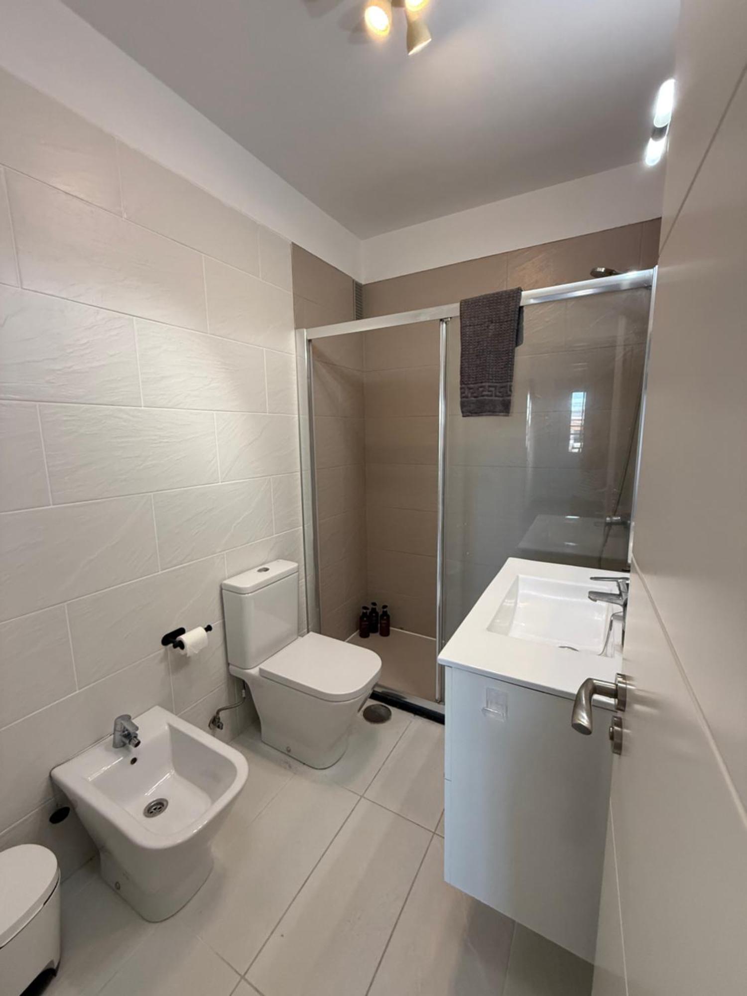 Seaside Paradise - 2 Bedroom Apartment With Ocean Views & Air Conditioning In Playa San Juan Buitenkant foto
