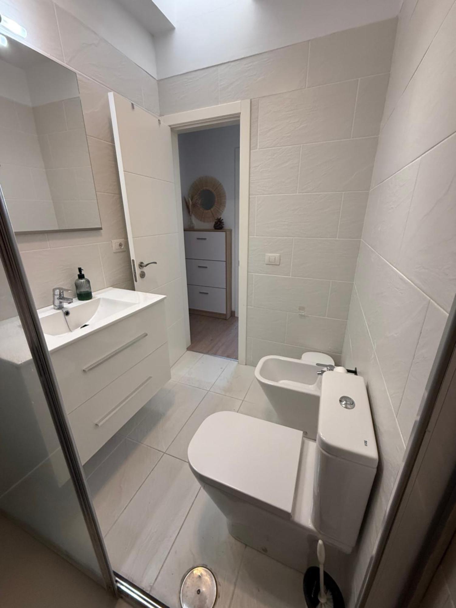Seaside Paradise - 2 Bedroom Apartment With Ocean Views & Air Conditioning In Playa San Juan Buitenkant foto